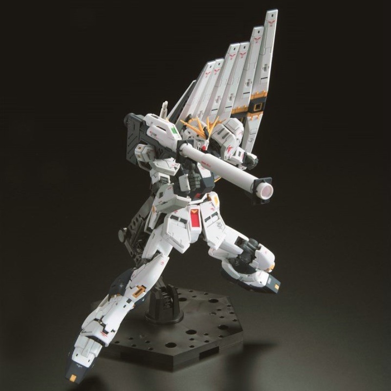 Op voorraad: Bandai RG 1/144 R - Bandai Model Gundam Rg recensie en prijs